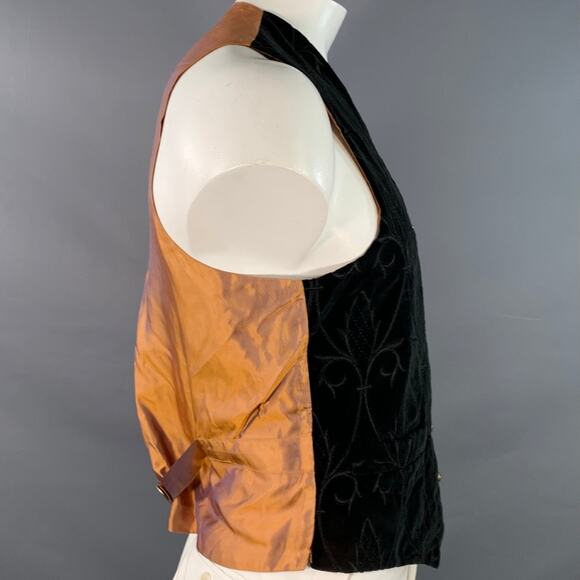 FAVOURBROOK Size 42 Black Gold Embroidery Velvet Button Up Vest - Picture 3 of 9